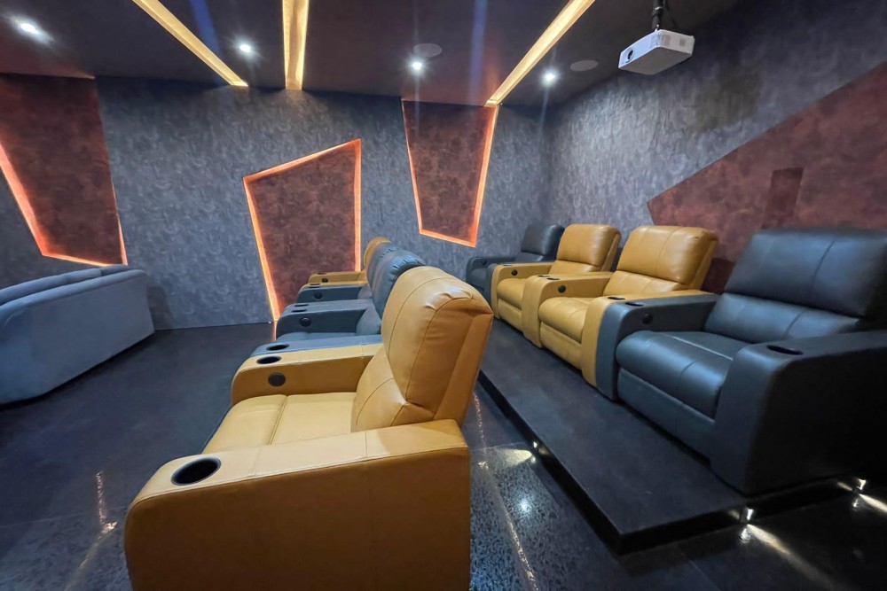 home theatre interior designers